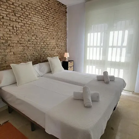 Rentalsevilla Teatinos I Apartment *